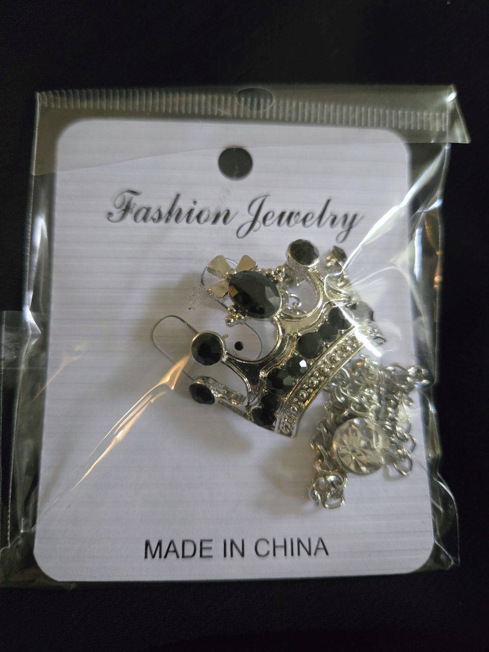 Fashion Jewelry Silver Crown Broich with Black Stones and Clear Accents